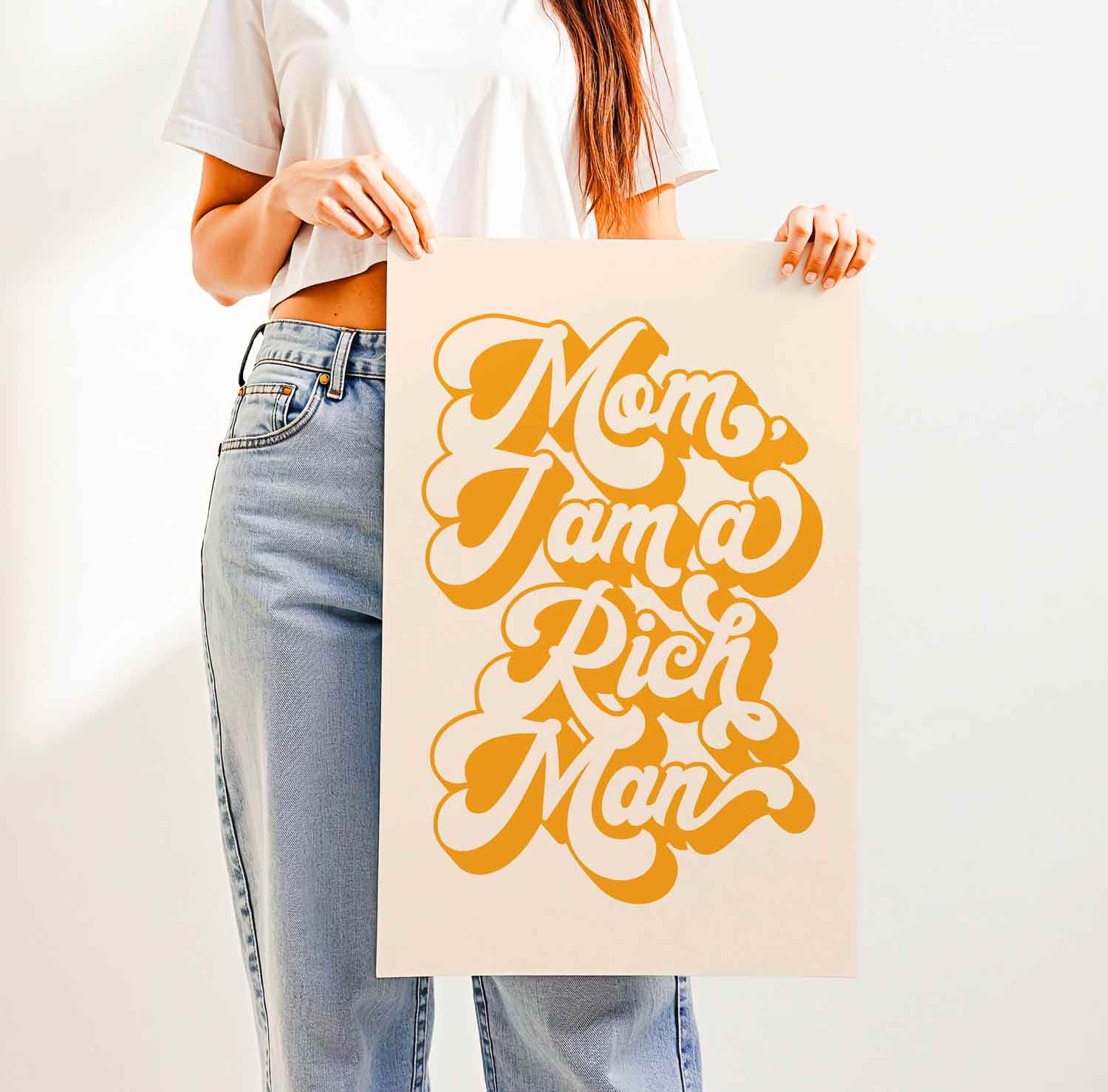 Empowering “Mom, I Am a Rich Man” quote in vintage-style retro typography—bold feminist wall art for boss babes, entrepreneurs, and statement-making spaces.